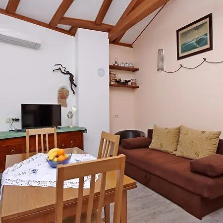 With Parking Space Opatija - Pobri, Opatija - 7813 Appartement