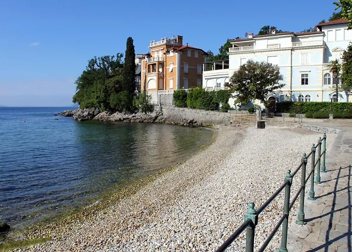 Διαμέρισμα With Parking Space Opatija - Pobri, Opatija - 7813
